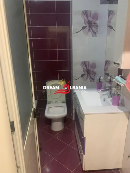 Tirane, jepet me qera apartament 1+1 Kati 6, 73 m² 400 € (astir)