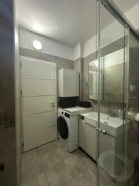 Tirane, shitet apartament 2+1+Aneks+Ballkon Kati 2, 61 m² 85.000 € (fresk)