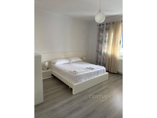 Tirane, jepet me qera apartament 2+1+Aneks+Ballkon Kati 6, 108 m² 800 € (Selvia)