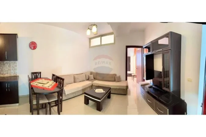 Tirane, jepet me qera apartament 2+1 Kati 8, 64 m² 450 € (astir)