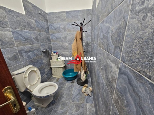 Tirane, jepet me qera apartament 1+1 Kati 1, 50 m² 35.000 € (vasil shanto)