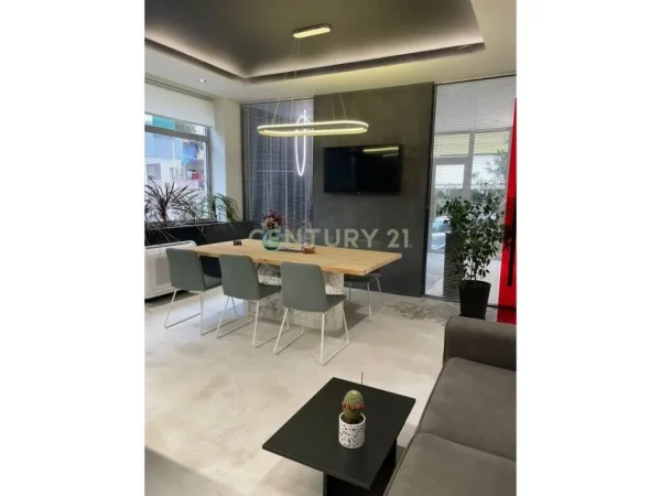 Tirane, shes zyre Kati 2, 101 m² 250.000 € (Liqeni i Thate)