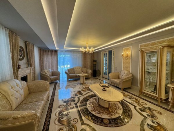 Tirane, jepet me qera Vile 3 Katshe Kati 4, 1.300 m² (Akacia Hills)