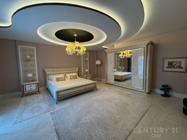 Tirane, jepet me qera Vile 3 Katshe Kati 4, 1.300 m² (Akacia Hills)