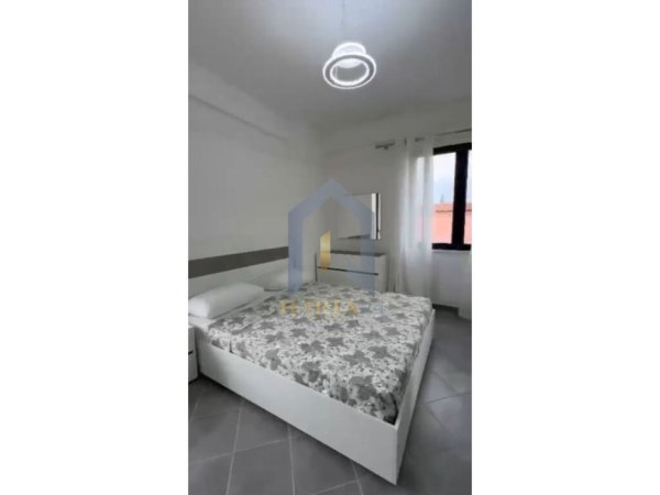 Tirane, jap me qera apartament 2+1+Ballkon Kati 2, 92 m² 700 € (Rruga Panorama)