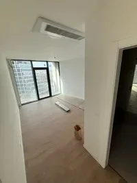 Tirane, jepet me qera apartament 3+1+Ballkon Kati 5, 215 m² 2.500 € (Lake View)