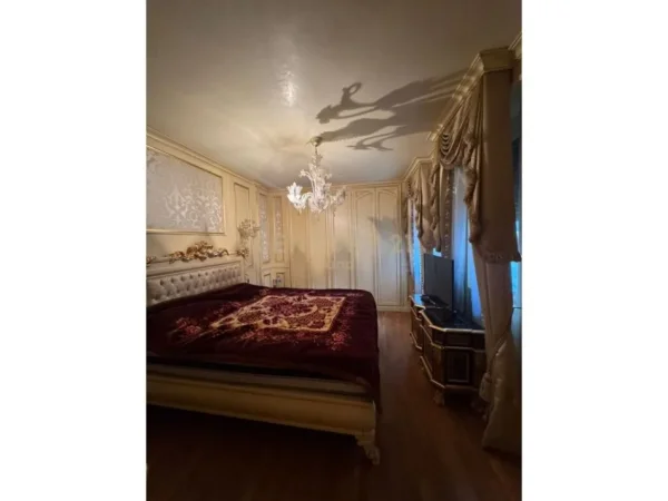 Tirane, shes apartament 2+1+Aneks+Ballkon Kati 6, 95 m² 180.000 € (Rruga Hoxha Tahsim)