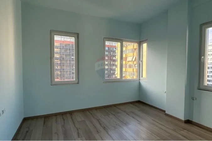Tirane, shitet apartament 2+1 Kati 6, 110 m² 260.000 € (Rruga Sali Butka)