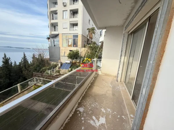 Vlore, shitet apartament duplex 3+1+Aneks+Ballkon Kati 0, 144 m² (Rruga Dhimitër Konomi)