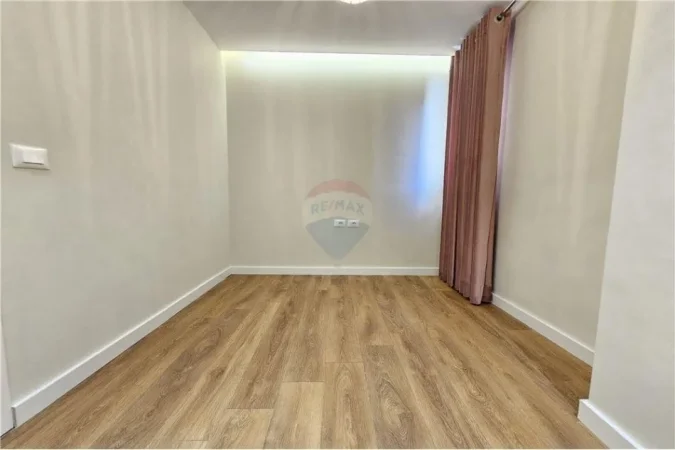 Tirane, shitet apartament 2+1 Kati 3, 88 m² (Stadiumi Dinamo)