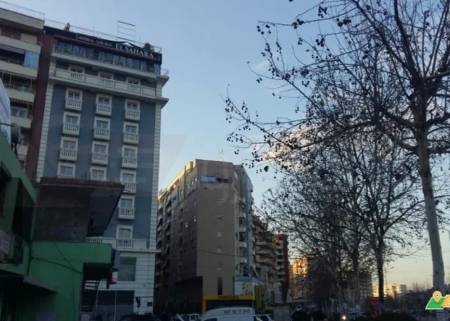Tirane, jepet me qera apartament 2+1+Ballkon Kati 6, 106 m² 450 € (ASTIR)