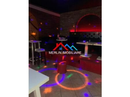 Tirane,Jepet ambjent biznesi me qera Kati -1, 150 m² 400 € (Rruga MYSLYM KETA)