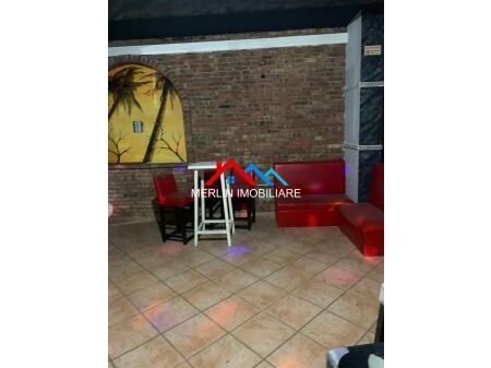 Tirane,Jepet ambjent biznesi me qera Kati -1, 150 m² 400 € (Rruga MYSLYM KETA)