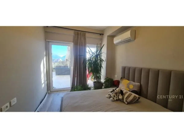 Tirane, shes apartament 3+1+3 , 241 m² 369.000 € (Kodra e Diellit)