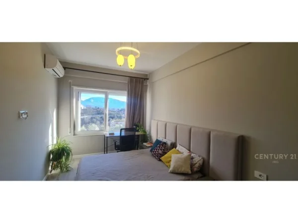 Tirane, shes apartament 3+1+3 , 241 m² 369.000 € (Kodra e Diellit)