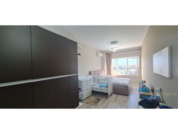Tirane, shes apartament 3+1+3 , 241 m² 369.000 € (Kodra e Diellit)