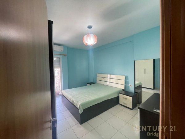 Tirane, jepet me qera apartament 2+1 Kati 6, 89 m² 550 € (Yzberisht)