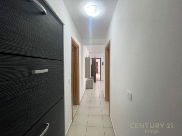 Tirane, jepet me qera apartament 2+1 Kati 6, 89 m² 550 € (Yzberisht)