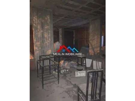 Tirane, jepet me qera ambjent biznesi Kati 1, 200 m² 500 € (Rruga Myslym Keta)