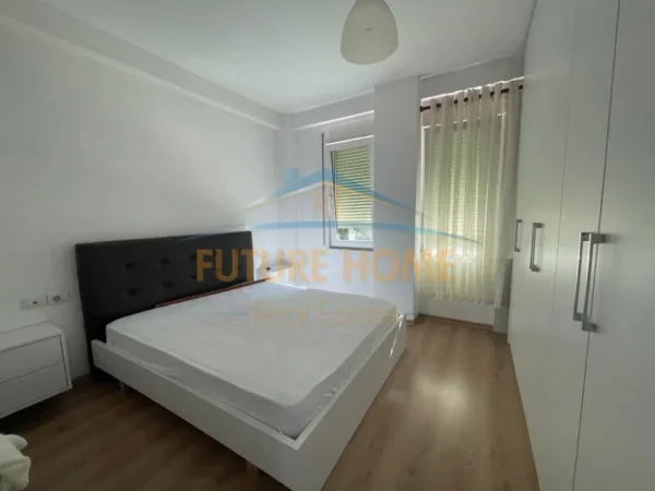 Tirane, jepet me qera apartament 1+1+Ballkon Kati 1, 55 m² 500 € (5 Maji)