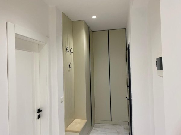 Tirane, jepet me qera apartament 1+1 Kati 9, 70 m² 500 € (Rr: Teodor Keko Astir)