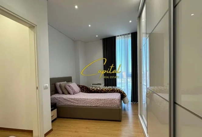 Tirane, jepet me qera apartament 2+1 Kati 7, 135 m² 1.100 € (RRUGA E KAVAJES)