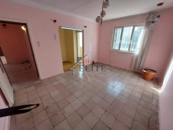 Tirane, shitet apartament 2+1 Kati 0, 95 m² 120.000 € (Ali Demi)