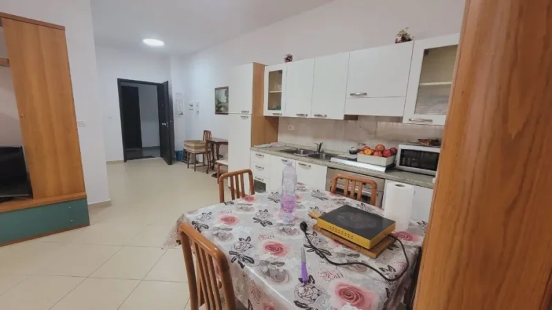!!DHENE!!Durres, jepet me qera apartament 1+1+Ballkon Kati 3, 67 m² 300 € (Ujesjellesi)