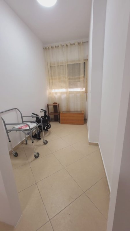!!DHENE!!Durres, jepet me qera apartament 1+1+Ballkon Kati 3, 67 m² 300 € (Ujesjellesi)