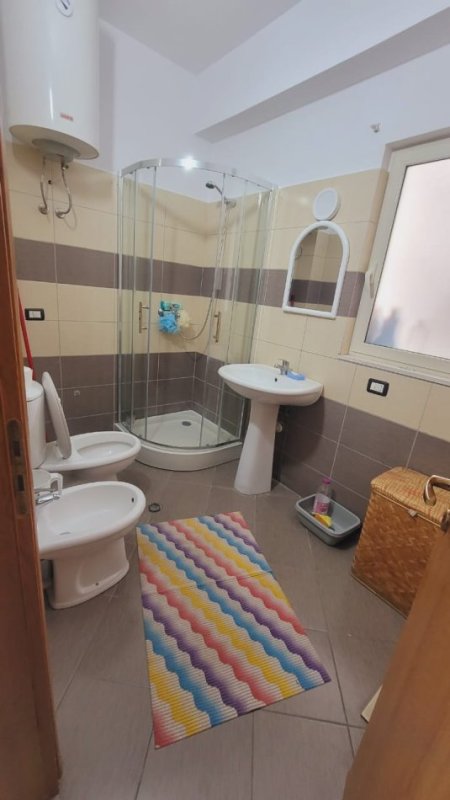!!DHENE!!Durres, jepet me qera apartament 1+1+Ballkon Kati 3, 67 m² 300 € (Ujesjellesi)