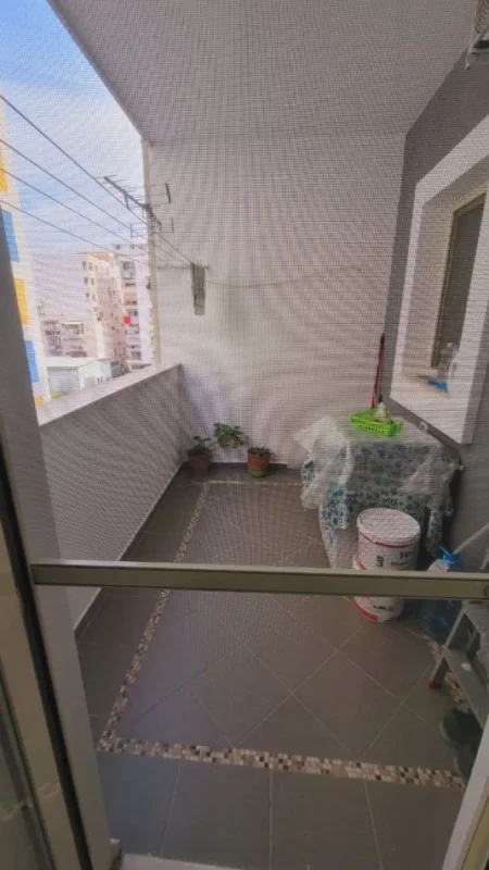 !!DHENE!!Durres, jepet me qera apartament 1+1+Ballkon Kati 3, 67 m² 300 € (Ujesjellesi)