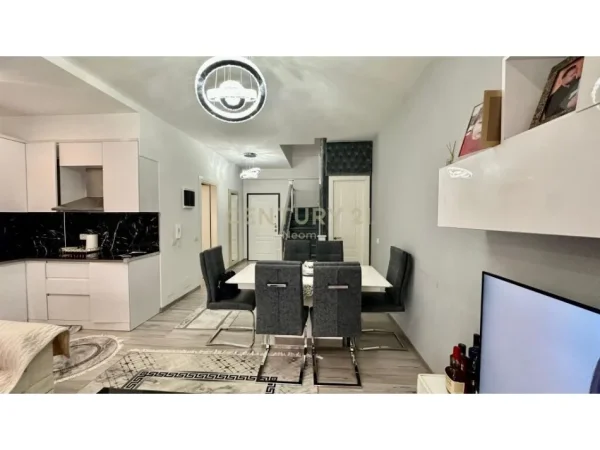 Tirane, shes apartament 2+1+2 , 129 m² 322.000 € (Liqeni i Thatë)