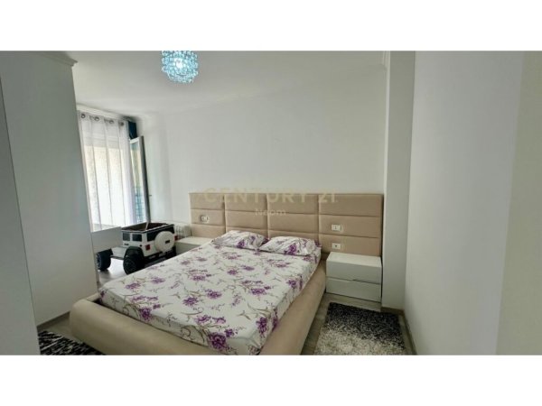Tirane, shes apartament 2+1+2 , 129 m² 322.000 € (Liqeni i Thatë)