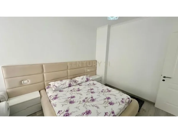 Tirane, shes apartament 2+1+2 , 129 m² 322.000 € (Liqeni i Thatë)