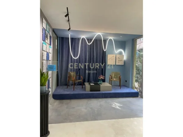 Tirane, shes ambjent biznesi Kati 0, 101 m² 250.000 € (Liqeni i Thatë)