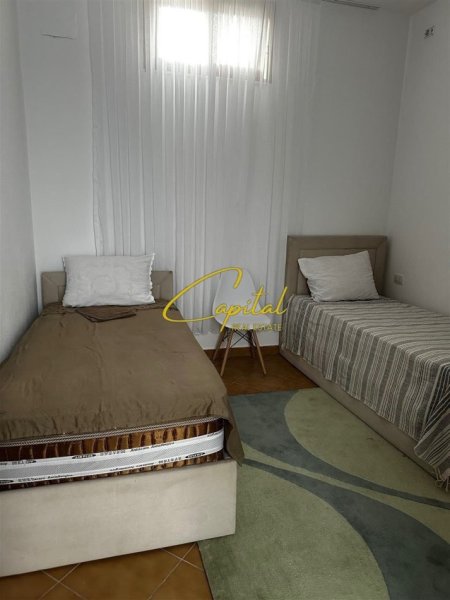 Tirane, jepet me qera apartament 2+1 Kati 3, 90 m² 400 € (SPITALI AMERIKAN 3)