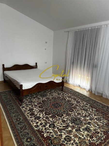 Tirane, jepet me qera apartament 2+1 Kati 3, 90 m² 400 € (SPITALI AMERIKAN 3)