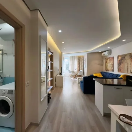 Tirane, jepet me qera apartament 2+1 , 88 m² 600 € (Liqeni i Thate)