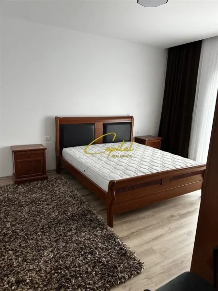 Tirane, jepet me qera apartament 3+1 Kati 2, 120 m² 700 € (SPITALI AMERIKAN 3)