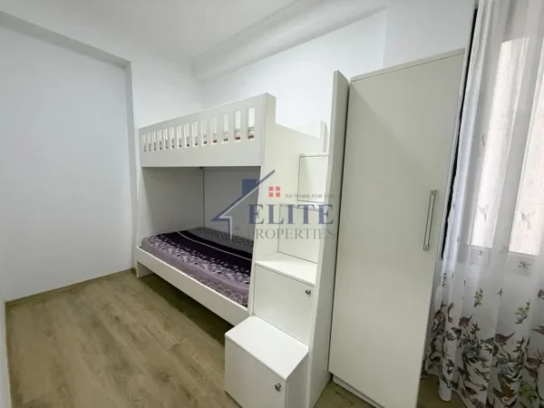 Tirane, shitet apartament 2+1+Ballkon Kati 2, 72 m² (Kopshti Botanik)