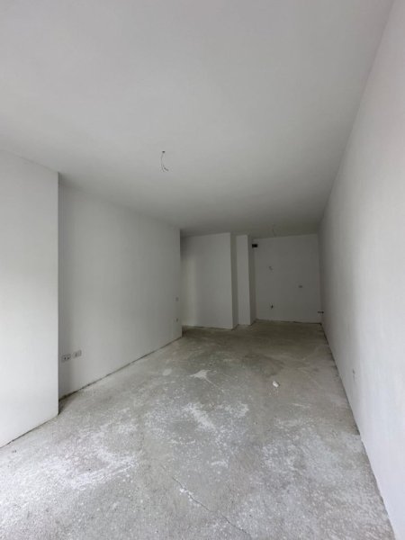 Tirane, shitet apartament 2+1+Ballkon Kati 6, 84 m² 83.300 € (Univers City)