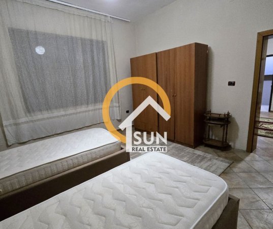 Shkoder, jepet me qera apartament 1+1+Ballkon Kati 4, 140 m² (HASAN RIZA PASHA)