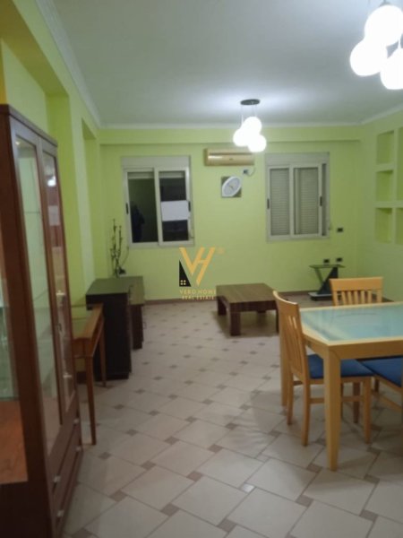 Tirane, jepet me qera apartament 2+1+Ballkon Kati 2, 73 m² 600 € (RRUGA E DURRESIT)