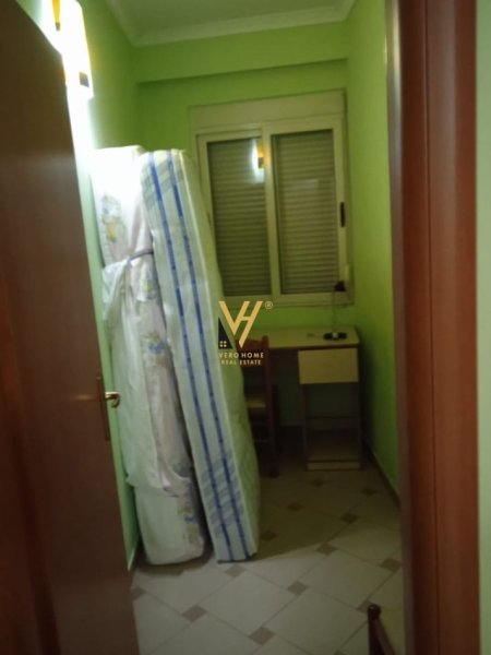 Tirane, jepet me qera apartament 2+1+Ballkon Kati 2, 73 m² 600 € (RRUGA E DURRESIT)