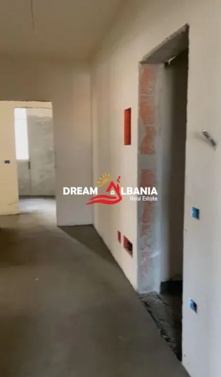 Tirane, shitet apartament 2+1+Ballkon Kati 3, 111 m² 100.000 € (Paskuqan)