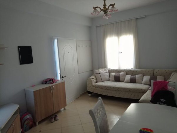 Tirane, jepet me qera apartament 1+1+Aneks Kati 2, 55 m² 370 € (oxhaku)