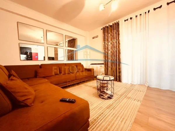 Tirane, shitet apartament 2+1+Ballkon Kati 1, 117 m² 180.000 € (KODRA E DIELLIT)