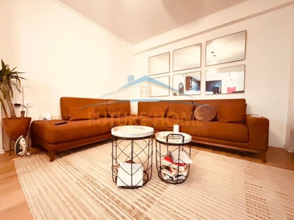 Tirane, shitet apartament 2+1+Ballkon Kati 1, 117 m² 180.000 € (KODRA E DIELLIT)