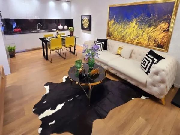 Tirane, shitet apartament 1+1+Ballkon Kati 4, 70 m² 176.000 € (Komuna e Parisit)