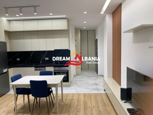 Tirane, apartament 1+1 Kati 9, 70 m² (astir)